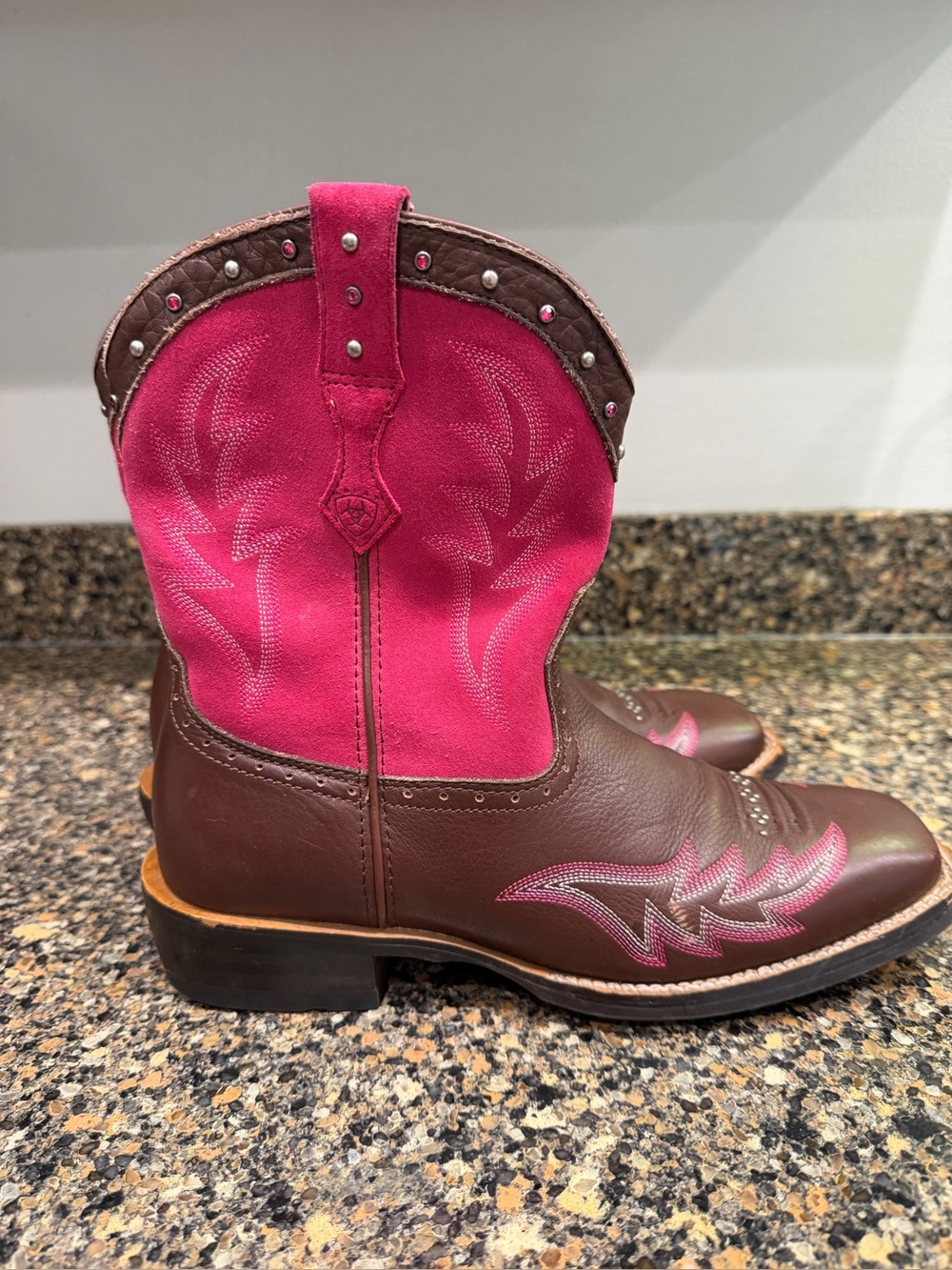 Ariat 9.5 Women's Brown & Pink Western Cowboy Boots